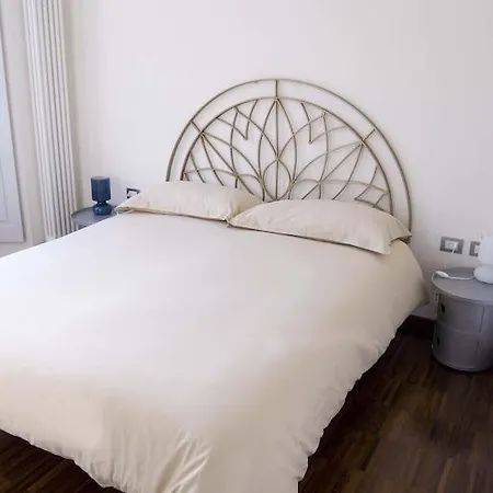 Bed & Breakfast La Canarina 3*